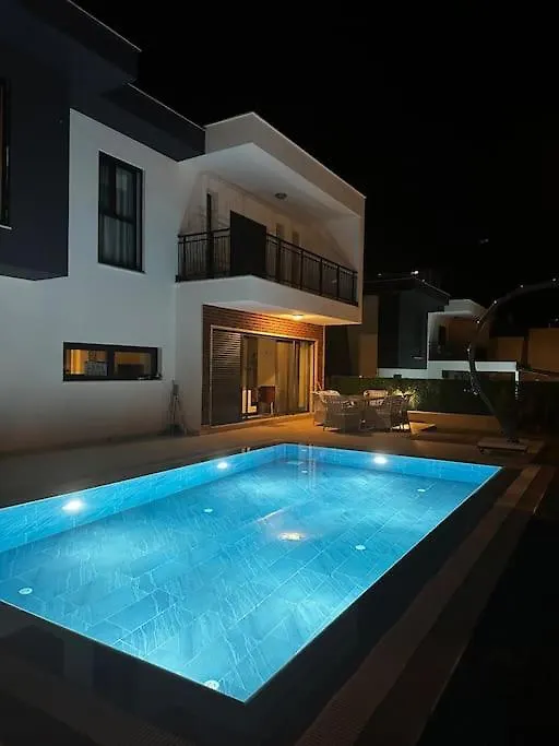 Private Pool Villa For Daily Rent In Kusadasi Turkey
