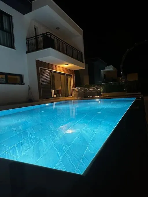 Private Pool Villa For Daily Rent In Kusadasi