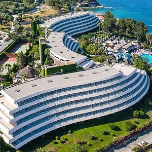 Complex The Grand Blue Sky International, Kusadası