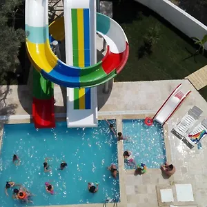 Nesa Kuşadası